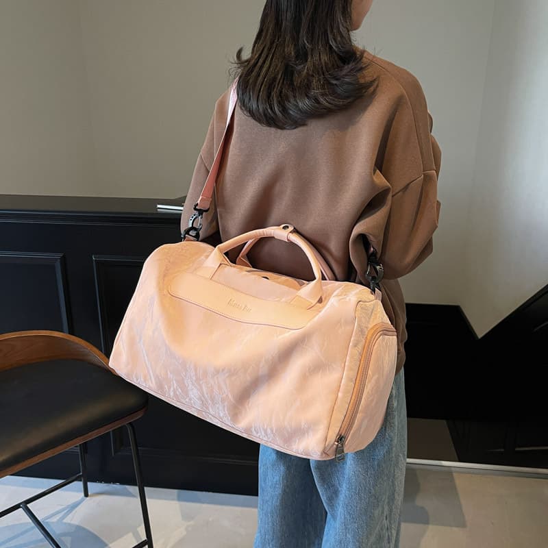 Short-distance travel bag women's new large-capacity fashionable business trip luggage backpack portable shoulder sports fitness bag 4