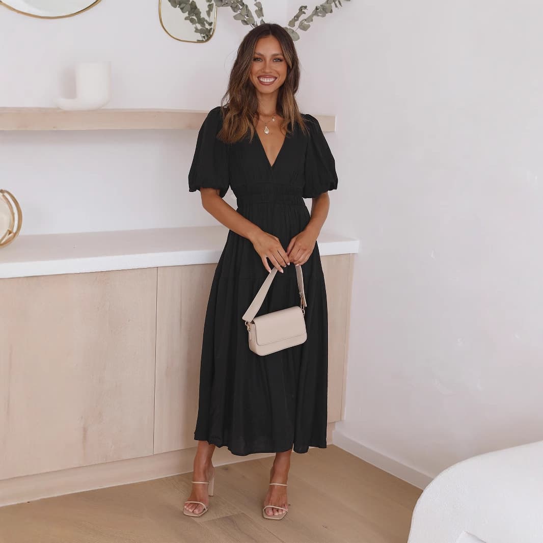 2025 European and American Summer Fashion New Style Amazon Hot Selling High-end V-neck Puff Sleeve Holiday Dress for Women 1