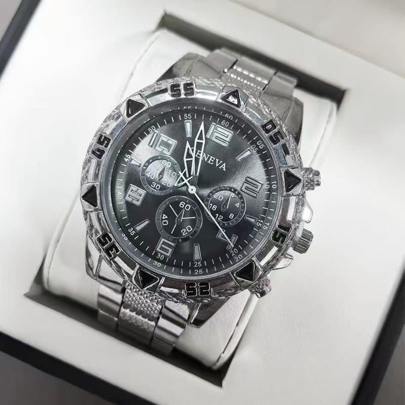Manufacturer wholesale cross-border popular men's watch steel band quartz watch fashion blue light glass men's three-eye watch 8
