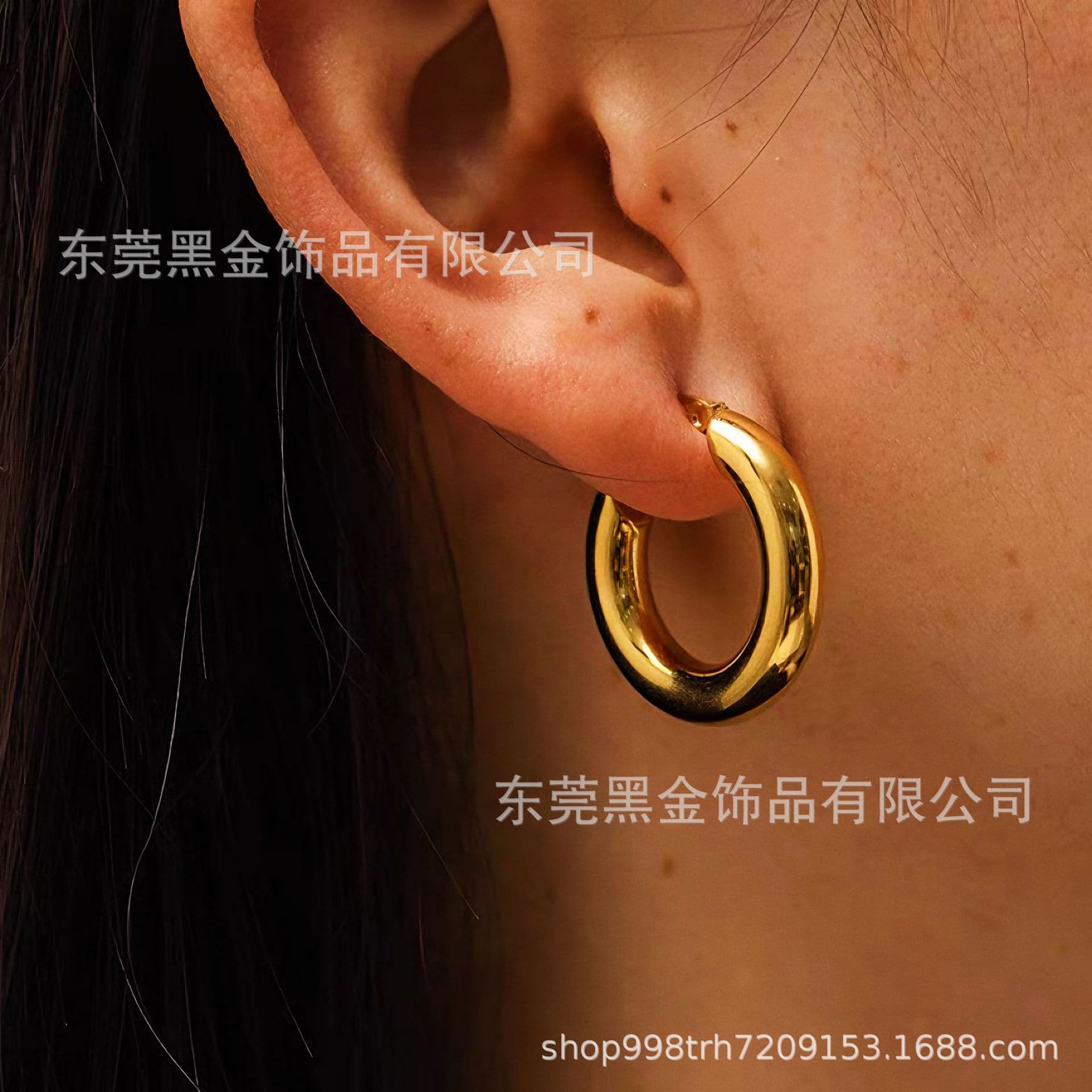 Cross-border Amazon hot style geometric high-end vintage earrings lightweight and thick C-shaped circle earrings earrings wholesale 5