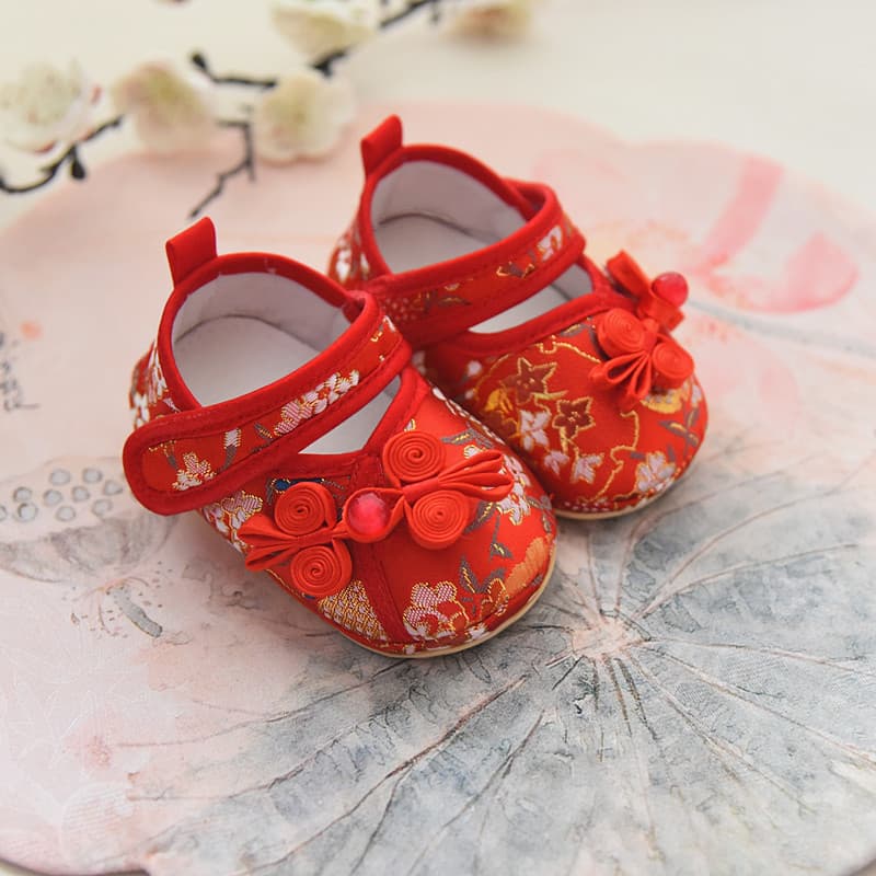 Spring, autumn and summer baby girl cloth shoes baby soft sole toddler shoes national style embroidered single shoes 100 days anniversary breathable commemoration 4