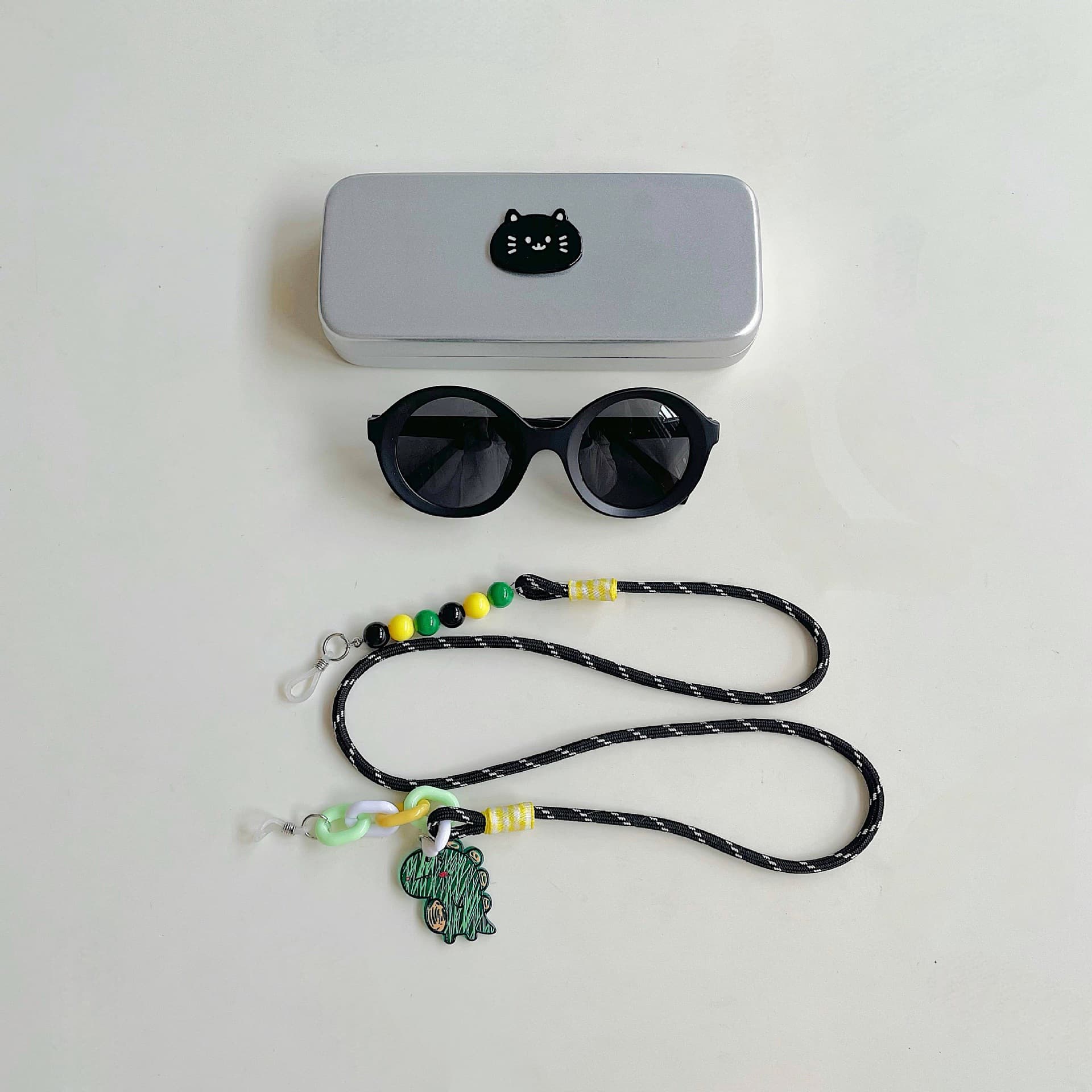 Children's round frame sunglasses hanging neck anti-lost glasses rope set ins cute baby anti-UV sunglasses 4