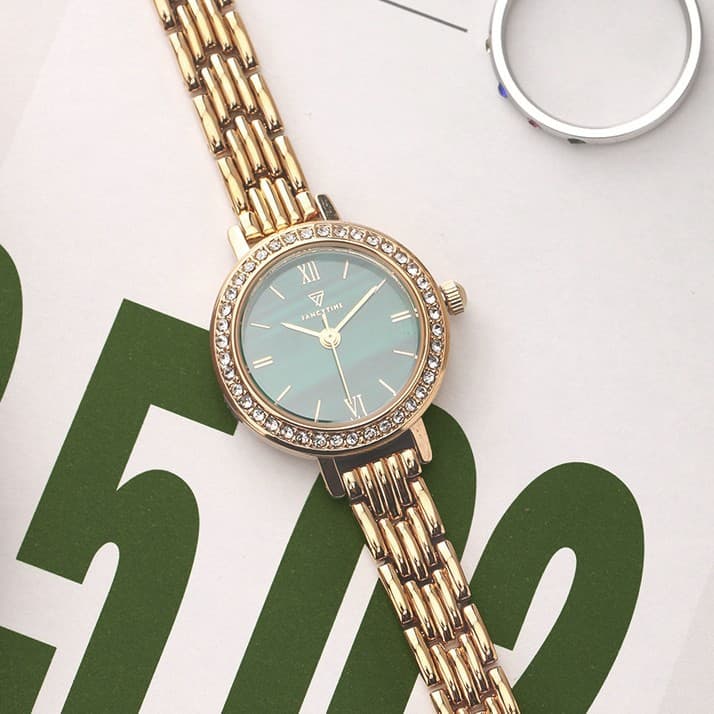 Fashionable and versatile small gold watch for women, exquisite light luxury watch inlaid with zircon dial, small, fresh and ladylike temperament 1