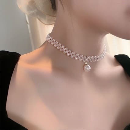 2025 New Pearl Necklace Fashion Simple Sweater Fragrance Necklace Temperament Multi-Layered Collarbone Necklace 8