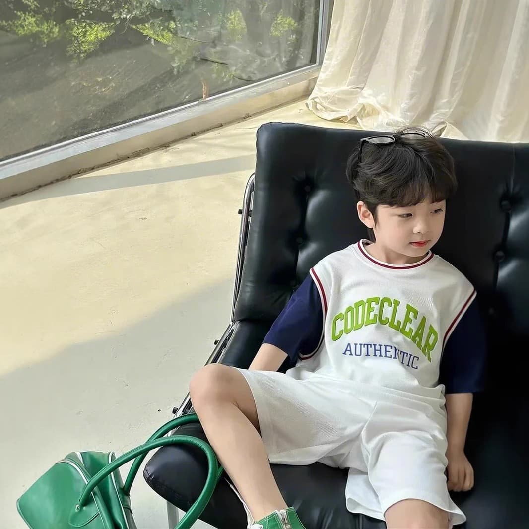 New boys sports suit summer short-sleeved basketball suit 2025 baby thin quick-drying fake two-piece basketball uniform 9