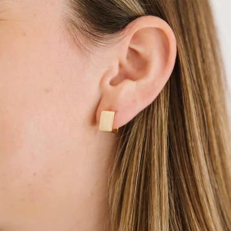 Cross-border fashion commuting 18K gold personalized versatile earrings European and American gold geometric three-dimensional square earrings 3