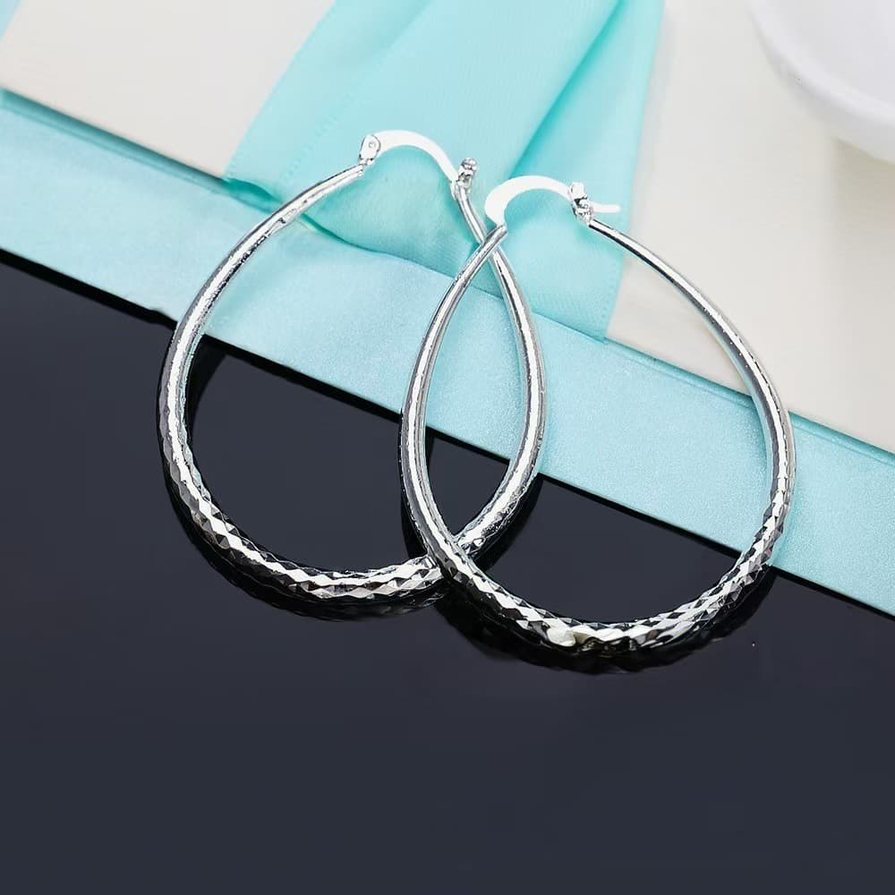 Fenggang Hot Selling Exaggerated Water Drop Glossy Women's Earrings Simple, Fashionable and Versatile Temperament Hoop Earrings Polka Dot Design 7