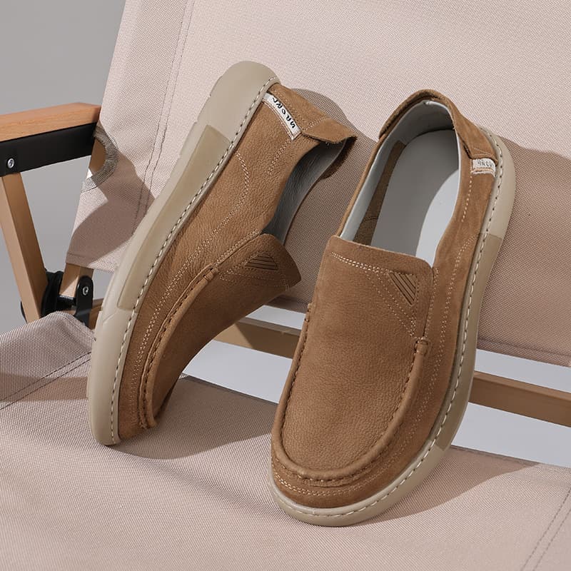 Men's Shoes 2026 New Genuine Leather Top Layer Cowhide Breathable Casual Shoes Slip-On Peas Shoes Men's Shoes Loafers 8