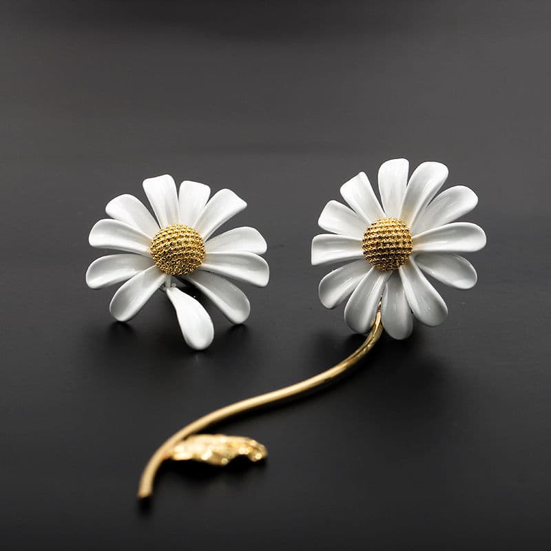 Cross-border new Korean style jewelry set alloy flower earrings women's fashion niche simple small daisy internet celebrity earrings 1