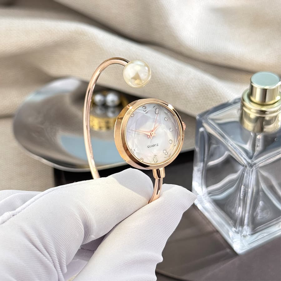 Cross-border popular super convenient bracelet for lazy people, pearl French romantic watch, three-dimensional glass sparkling diamond jewelry watch 8