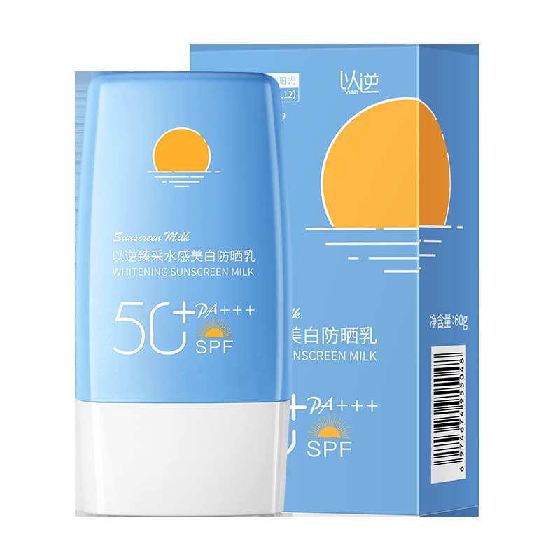 The small blue bottle sunscreen SPF50+ can be used on the face and whole body. It is refreshing, non-greasy and UV-resistant. It is a must-have in summer. 6