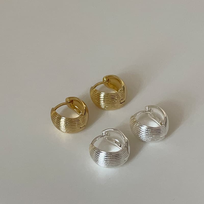 Cross-border retro high-end shell pattern plain hoop earrings INS fashion niche design earrings 2025 wholesale 6