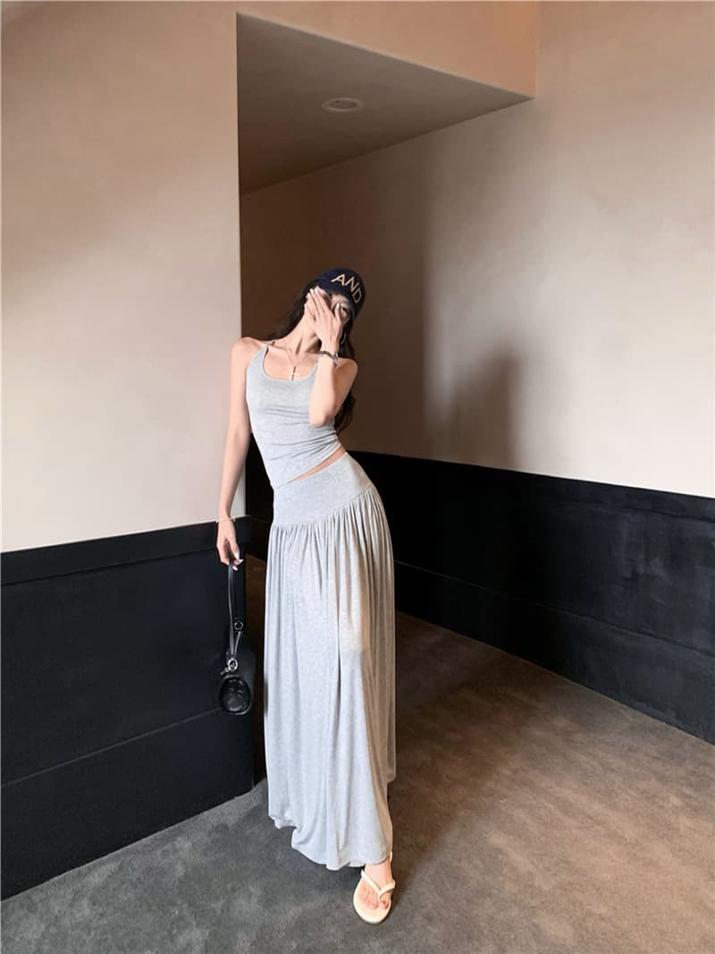 Suit skirt women's spring vacation style lazy long skirt skirt pure desire hollow camisole sleeveless top 9