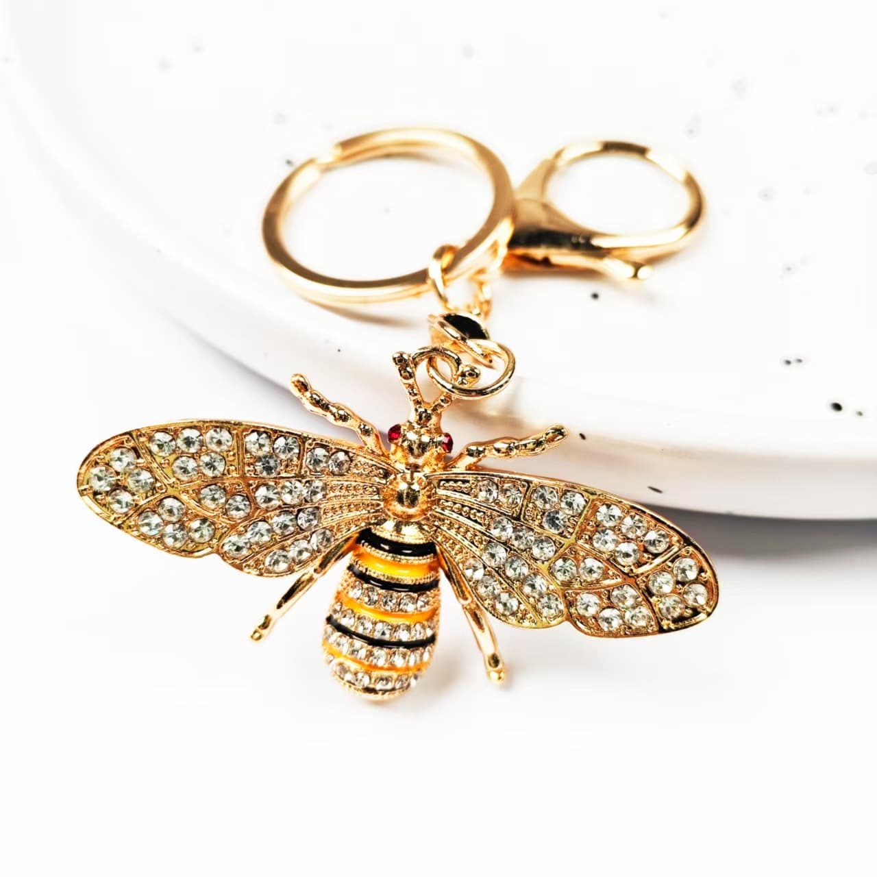 Diamond-encrusted metal bee keychain small pendant, bag car key decorative pendant, trendy retro style 3