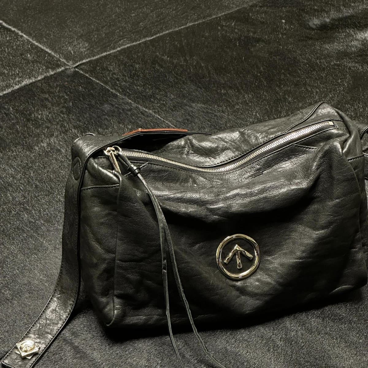 GROT personal black stone bag classic pillow bag large capacity single shoulder Boston crossbody soft bag commuter arrow bag 2