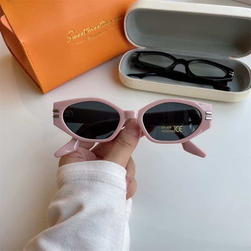 Children's Hong Kong style personalized street sunglasses for boys and girls, Korean style fashionable and versatile retro cat-eye irregular sunglasses 9