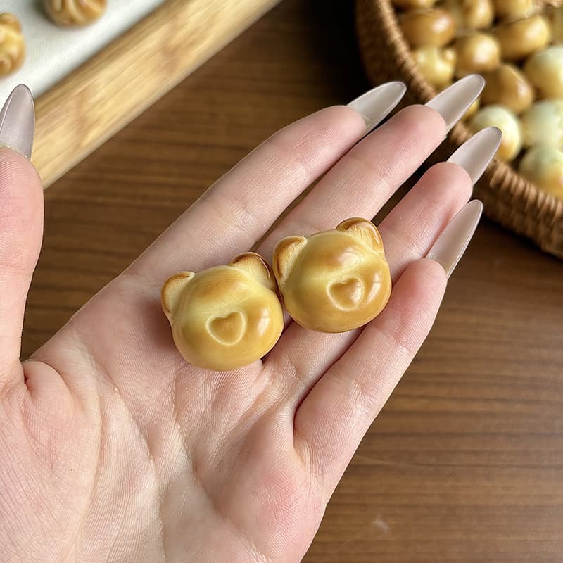 Factory direct sales carvings, ivory fruit accessories, loose beads, diy bracelets, cute small animal accessories, wholesale toys 8