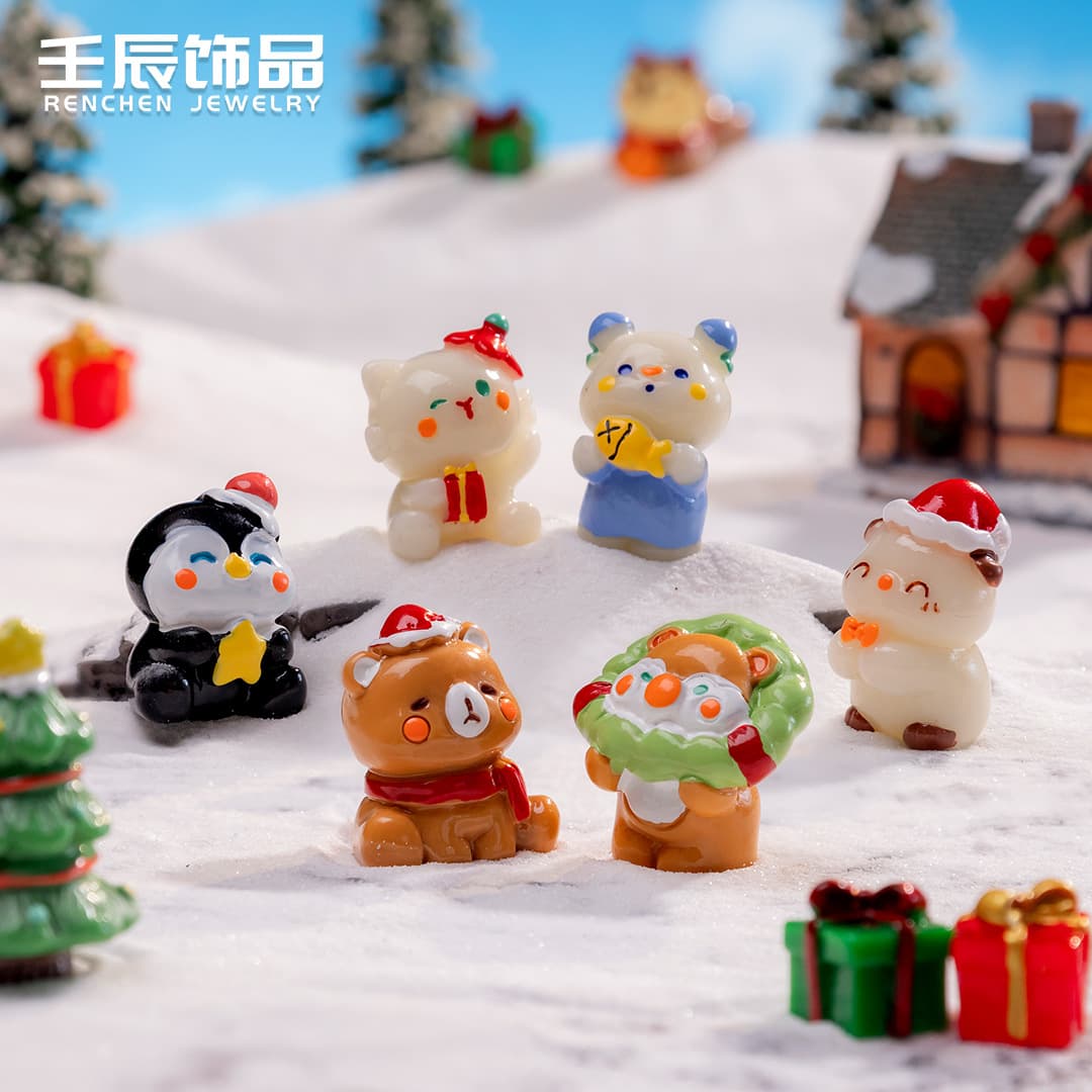 Christmas small animal microscopic scene Christmas snow scene diy resin craft decoration accessories desktop car decoration 2