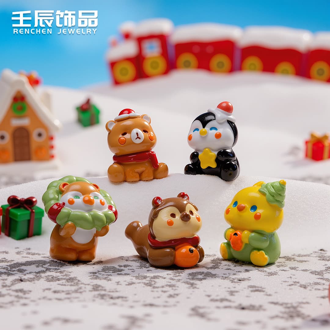 Christmas small animal microscopic scene Christmas snow scene diy resin craft decoration accessories desktop car decoration 4