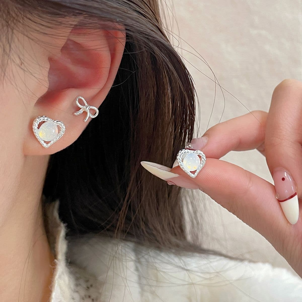 Exquisite and compact mini earring set, one week combination, niche silver needle earrings, light luxury, high-end sense, small earrings, simple 4