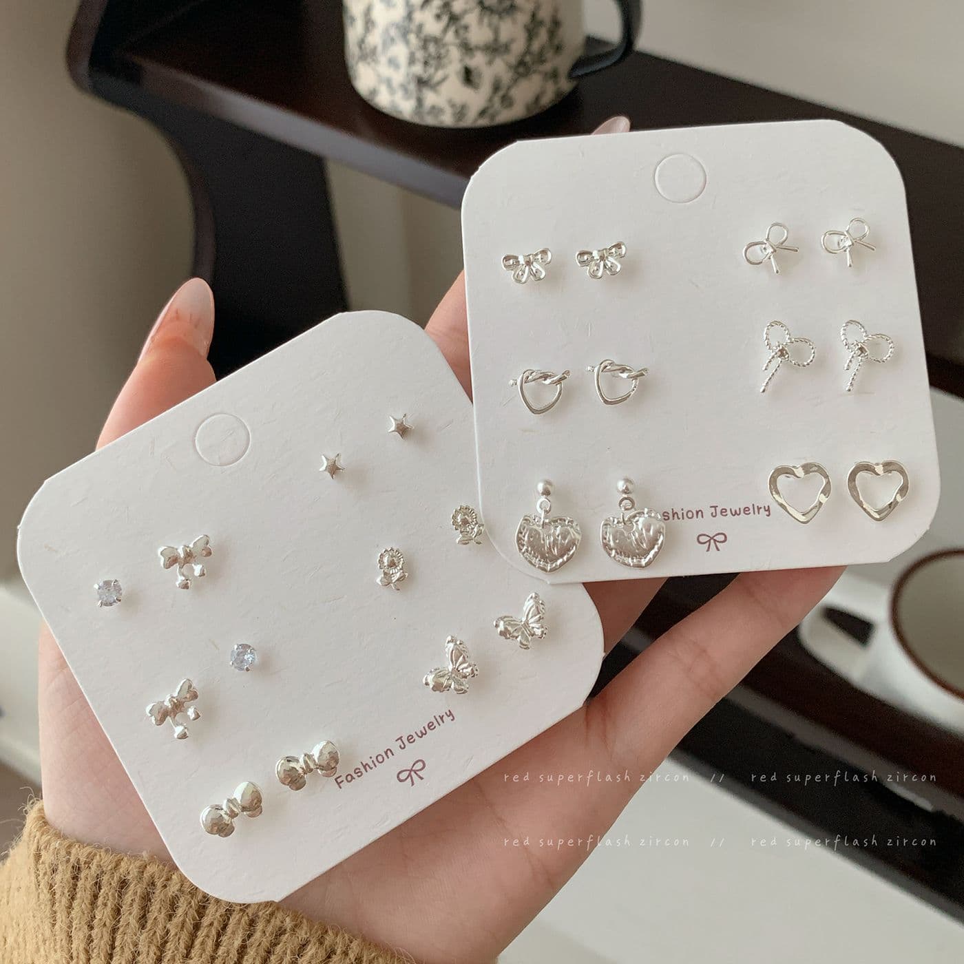 Exquisite and compact mini earring set, one week combination, niche silver needle earrings, light luxury, high-end sense, small earrings, simple 5
