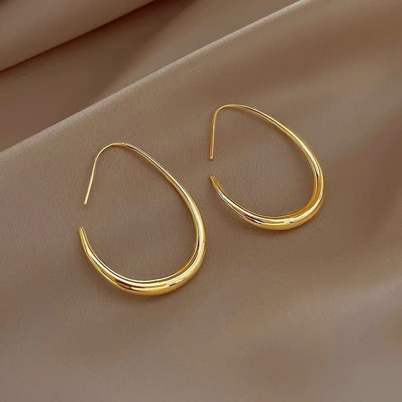 Oval earrings Internet celebrity temperament women's earrings simple retro Hong Kong style earrings personality European and American exaggerated large earrings wholesale