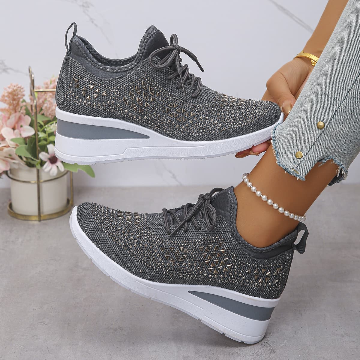Cross-border rhinestone lace-up women's casual shoes low-cut sports fashion style foreign trade wholesale daily commuting suitable for comfort 8