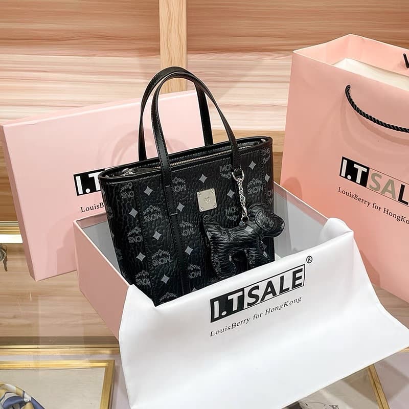 MC white dm style leather bag autumn women's 2026 portable tote bag vegetable basket bucket bag single shoulder crossbody backpack 5