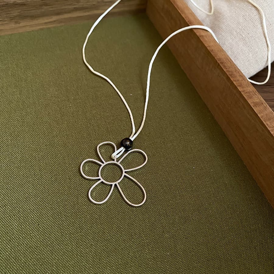 Brushed water drop love pendant pull-out necklace simple high-end sweater chain niche cold style necklace jewelry 7