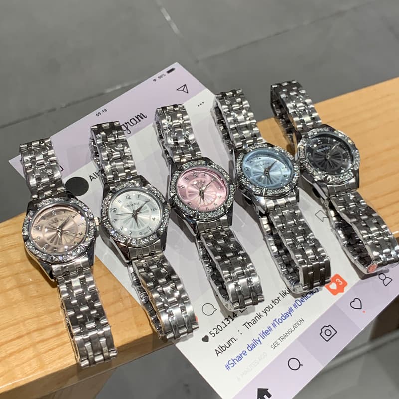 DOUKOU watch women's small fresh blue daisy diamond small dial exquisite women's watch cross-border best-selling quartz watch 3