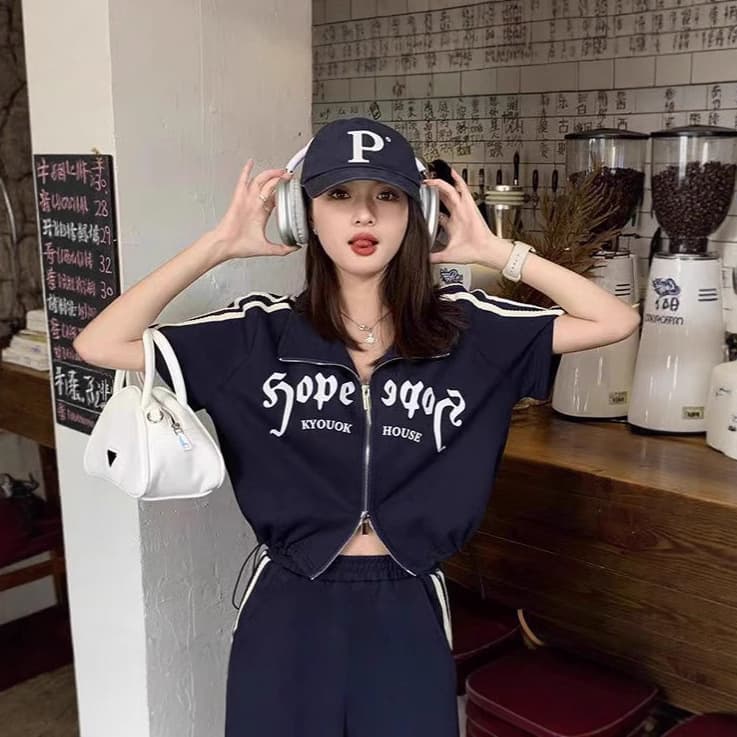 Summer Korean style slimming zipper stand-up collar top and half skirt two-piece fashion casual sports style suit for women 3