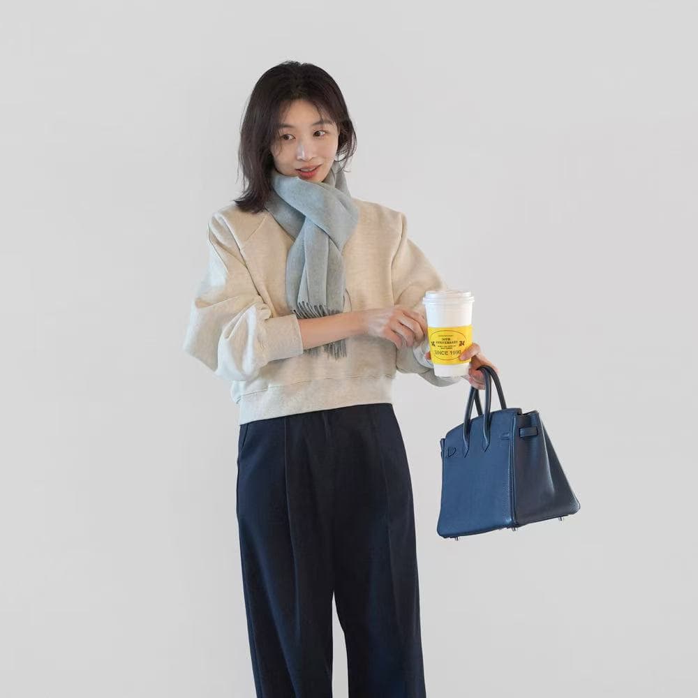 Women's sweatshirt new style 2026 hot style fashionable spring and autumn velvet thickened short gray top for small people spring 5