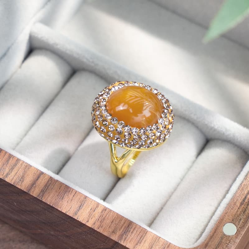 Beeswax jade inlaid zircon earrings necklace ring three-piece set women's retro light luxury jewelry ring wholesale 9
