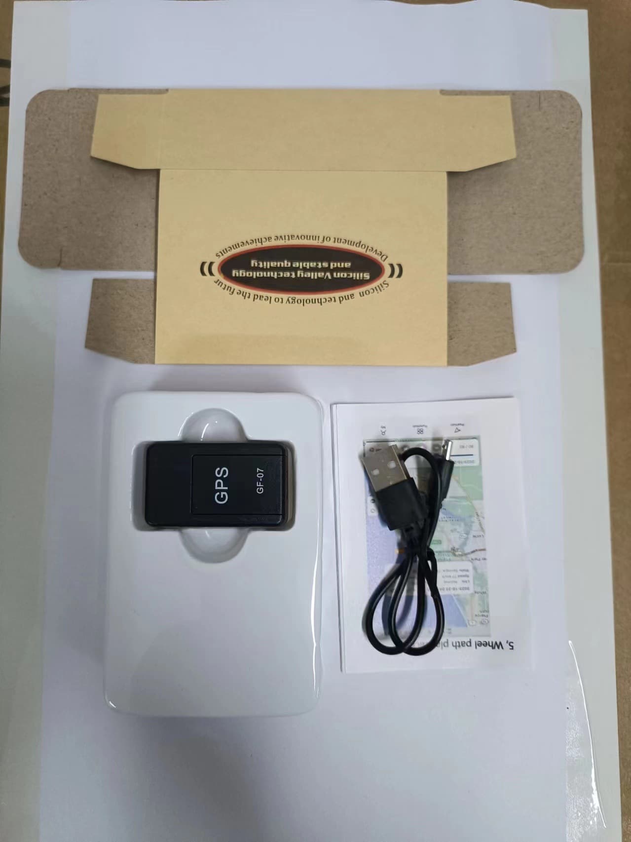 GF07 locator, anti-lost device for the elderly and children, GPS vehicle mounted strong magnet, no installation required, GF07 manufacturer 8