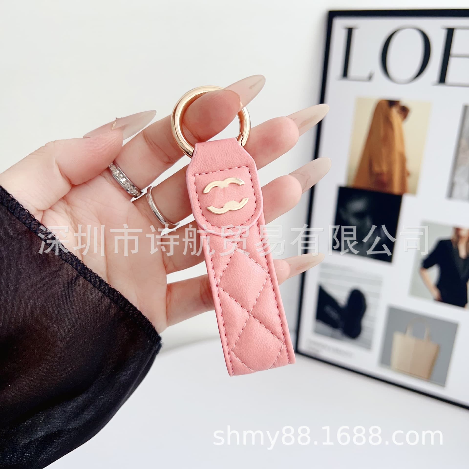 2025 Hot Luxury Trendy Keychain Pendant Foreign Trade Classic European and American Fashion Brand Bag Pendant Car Keychain 5