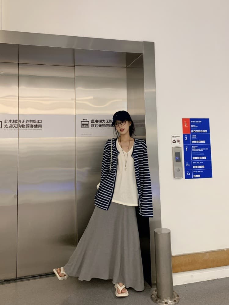 French lazy suit contrast striped long-sleeved cardigan jacket for women summer high-waisted gray half-length skirt two-piece set 3