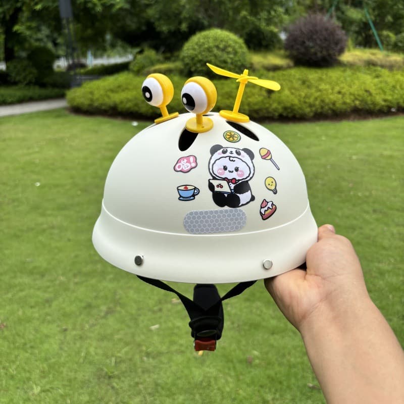 3C certified infant and toddler small breathable and non-stuffy safety helmet 0-6 years old electric vehicle scooter universal helmet 10