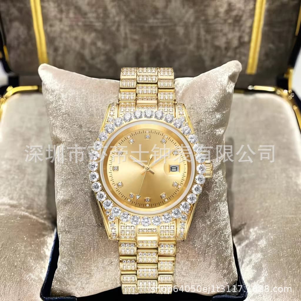 2025 New Luxury Casual Fashion Inlaid Moissanite Waterproof Men's Watch with Calendar Analog Big Diamond Dial 1