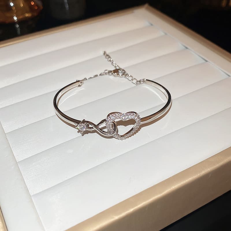 Light luxury flower spliced ​​zircon bracelet bracelet niche high-end fashion bracelet commuting unique design jewelry for women 10