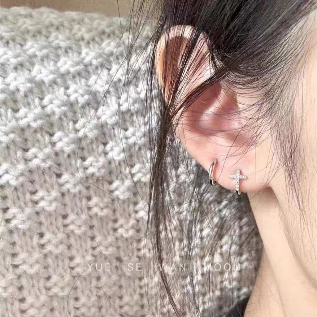 Cross super shiny diamond double ear pierced plain hoop stacked combination ear hoop classic versatile ear buckle everyday simple earrings 4