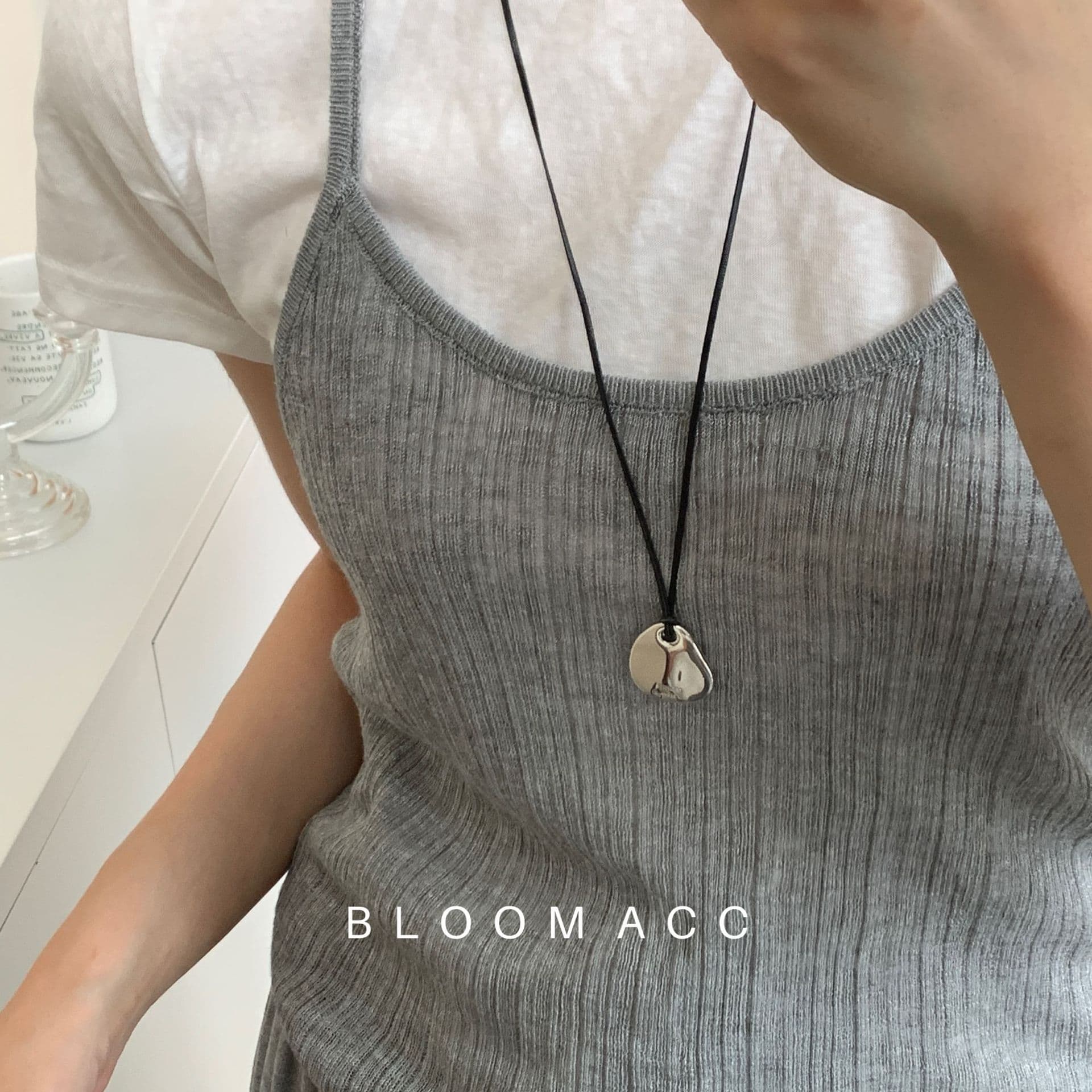 Korean new ins style letter mohhe irregular pendant black rope necklace fashionable and versatile casual sweater chain 5