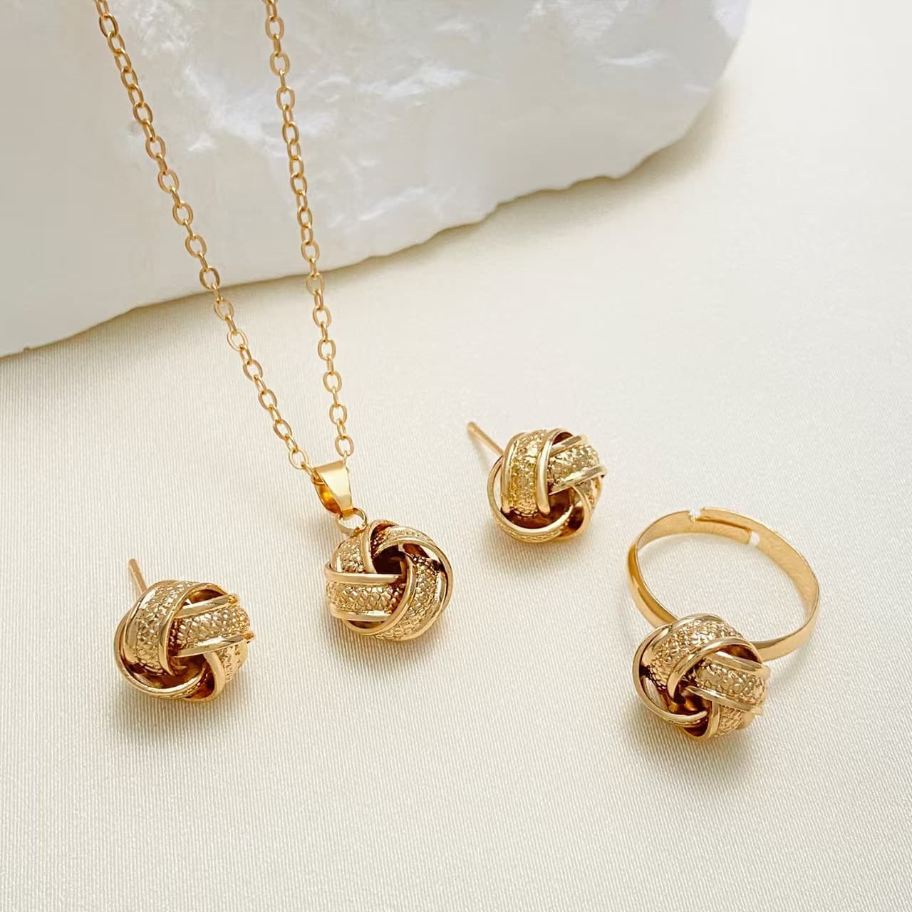 Cross-border European and American ins style twisted knot jewelry necklace earrings ring set temperament light luxury high-end jewelry 4