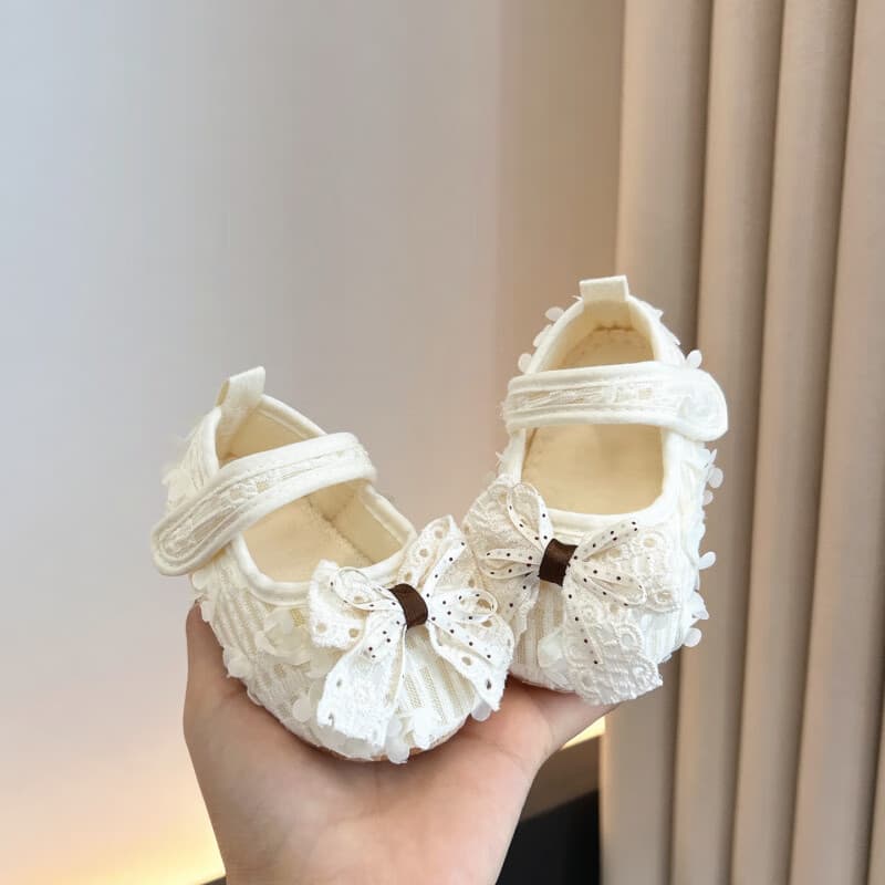 Spring and autumn baby shoes for baby girls 0 to 1 years old, soft-soled shoes, princess shoes, toddler shoes, 100-day-old cloth shoes, non-falling shoes 3