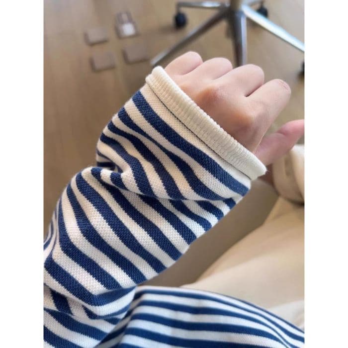 Korean style blue and white striped sweatshirt for women, super hot trend in autumn, chic, relaxed, lazy style, loose long-sleeved top 8