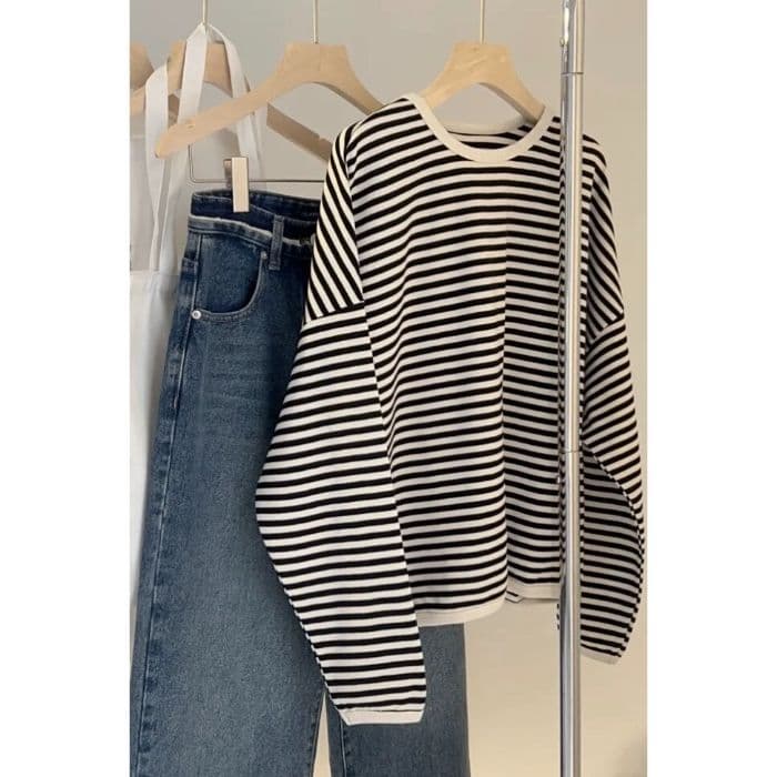 Korean style blue and white striped sweatshirt for women, super hot trend in autumn, chic, relaxed, lazy style, loose long-sleeved top 9