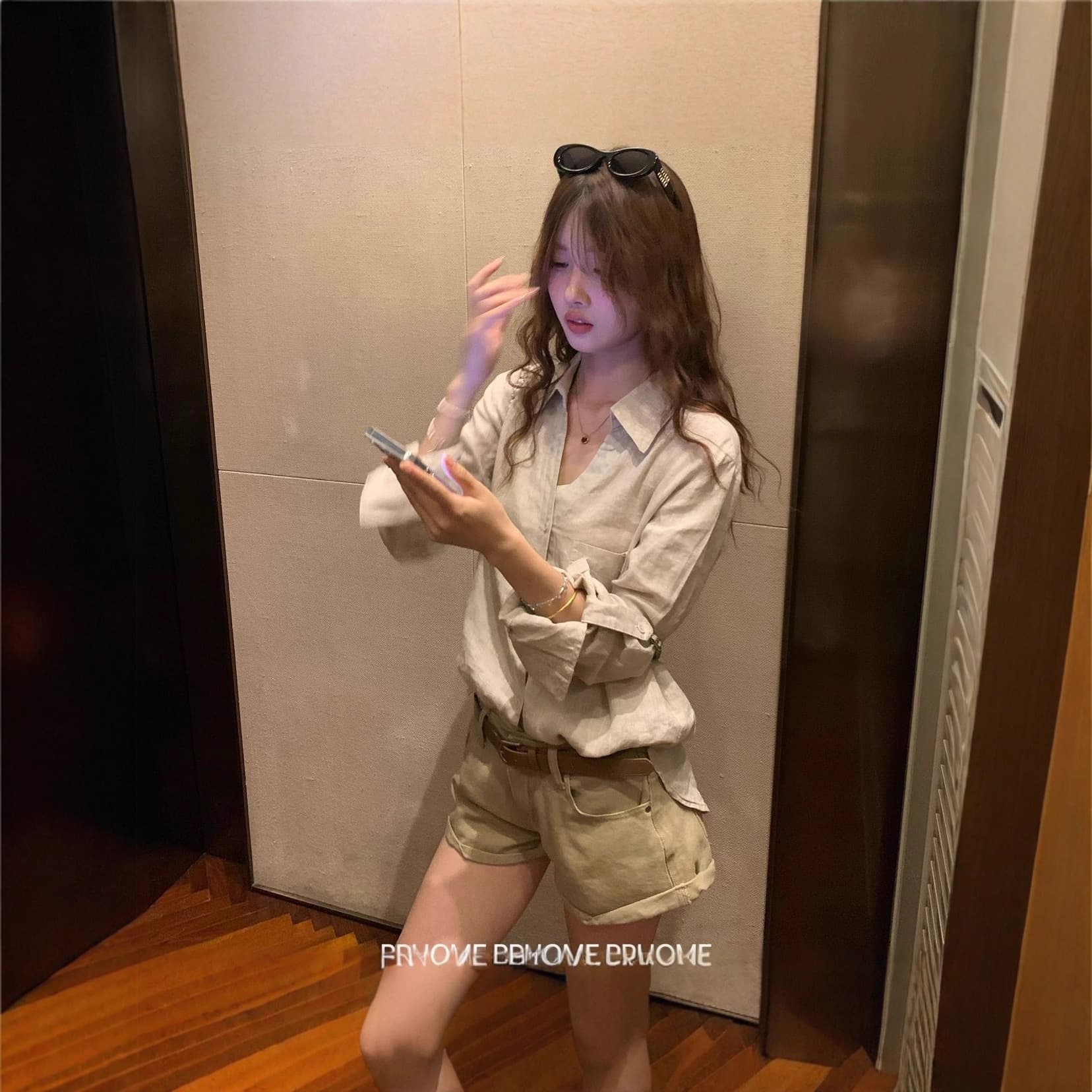Original hemp color linen old money style shirt women's summer thin style relaxed design V-neck cotton and linen shirt sun protection top 5