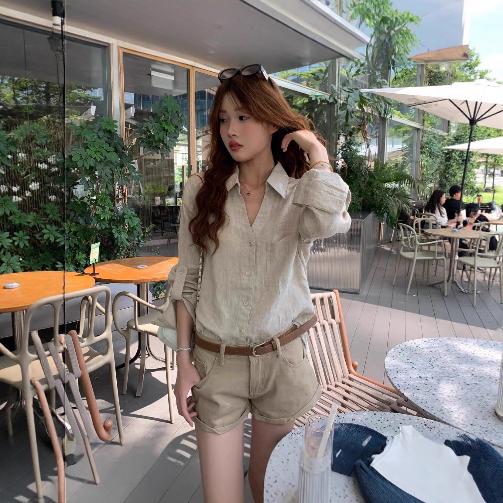Original hemp color linen old money style shirt women's summer thin style relaxed design V-neck cotton and linen shirt sun protection top 1