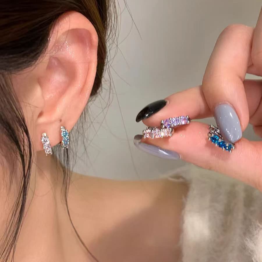 Colorful zircon double-ear pierced earrings, ear bone nails, medical titanium steel earrings, titanium steel earrings, sleep-free zircon earrings