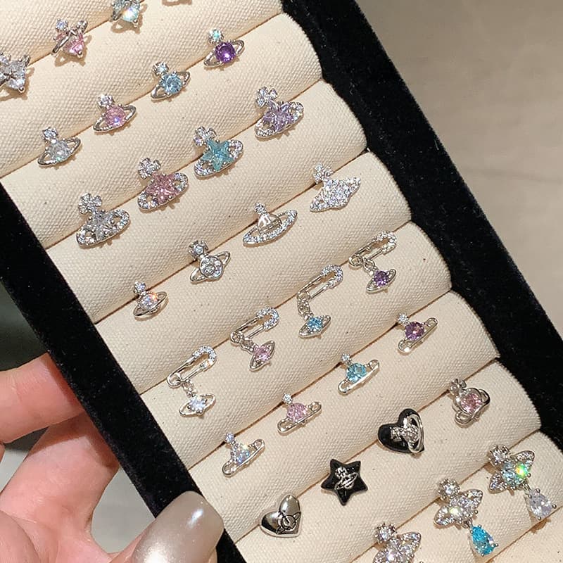Saturn Collection Western Queen Mother Earrings, Medical Titanium Steel, Cute and Exquisite Small Ear Bone Nails, Ear Accessories, Ear Hole Screws 2