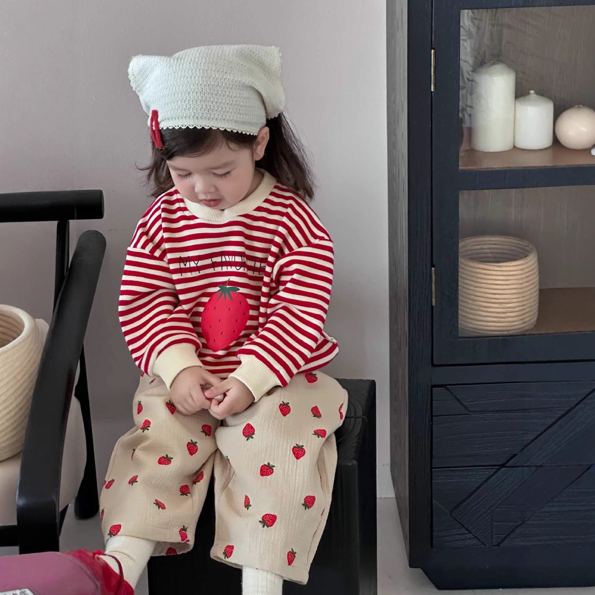 Infant spring clothing baby clothes children's clothing 2026 new Korean style children's clothing girls striped sweatshirt suit 3